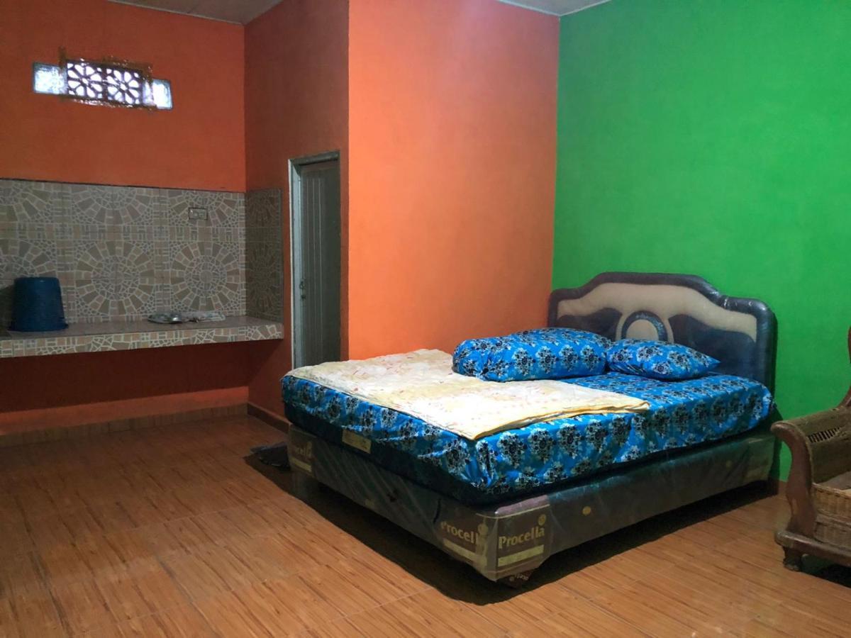 Hotel Arjuna Baturaja  Kültér fotó