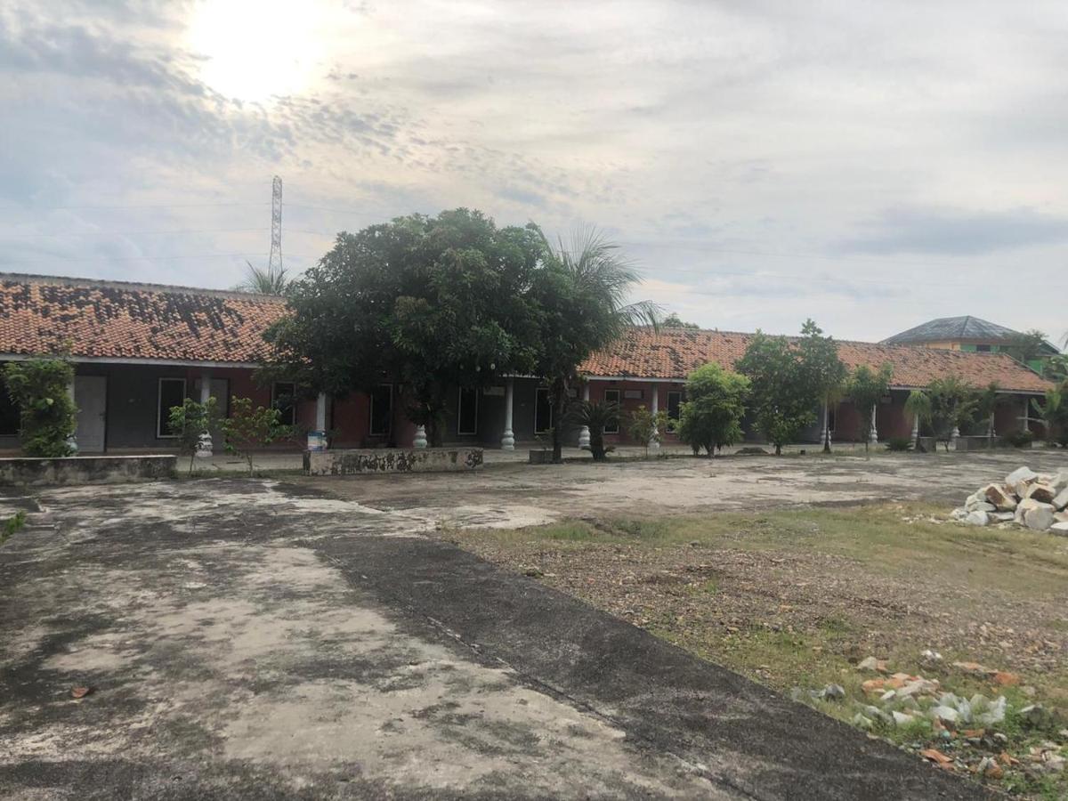 Hotel Arjuna Baturaja  Kültér fotó