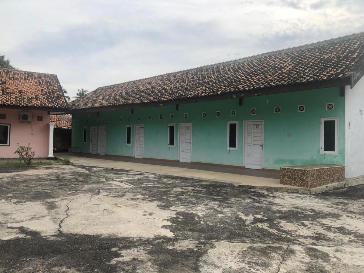 Hotel Arjuna Baturaja  Kültér fotó