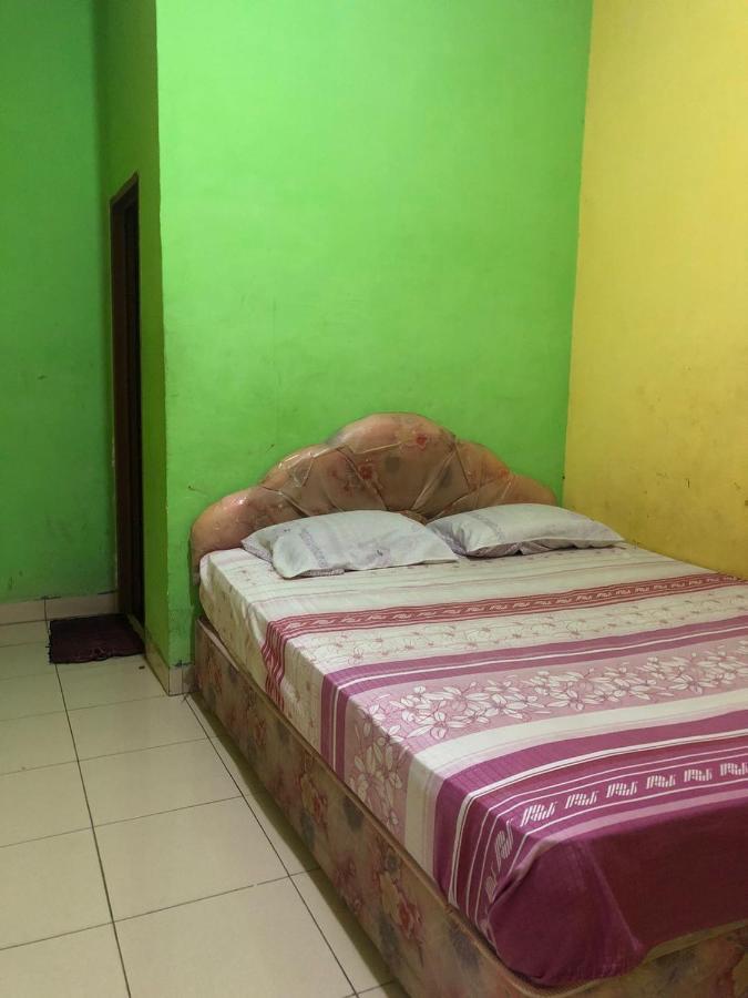 Hotel Arjuna Baturaja  Kültér fotó